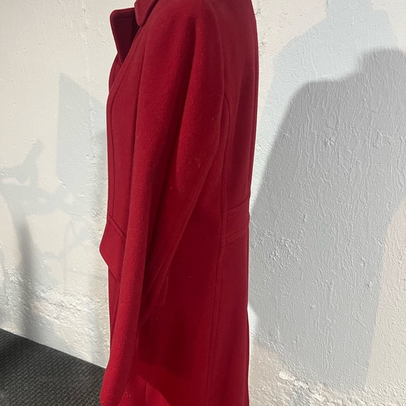 Red lined cashmere wool winter coat by Anne Klein - Picture 2 of 6